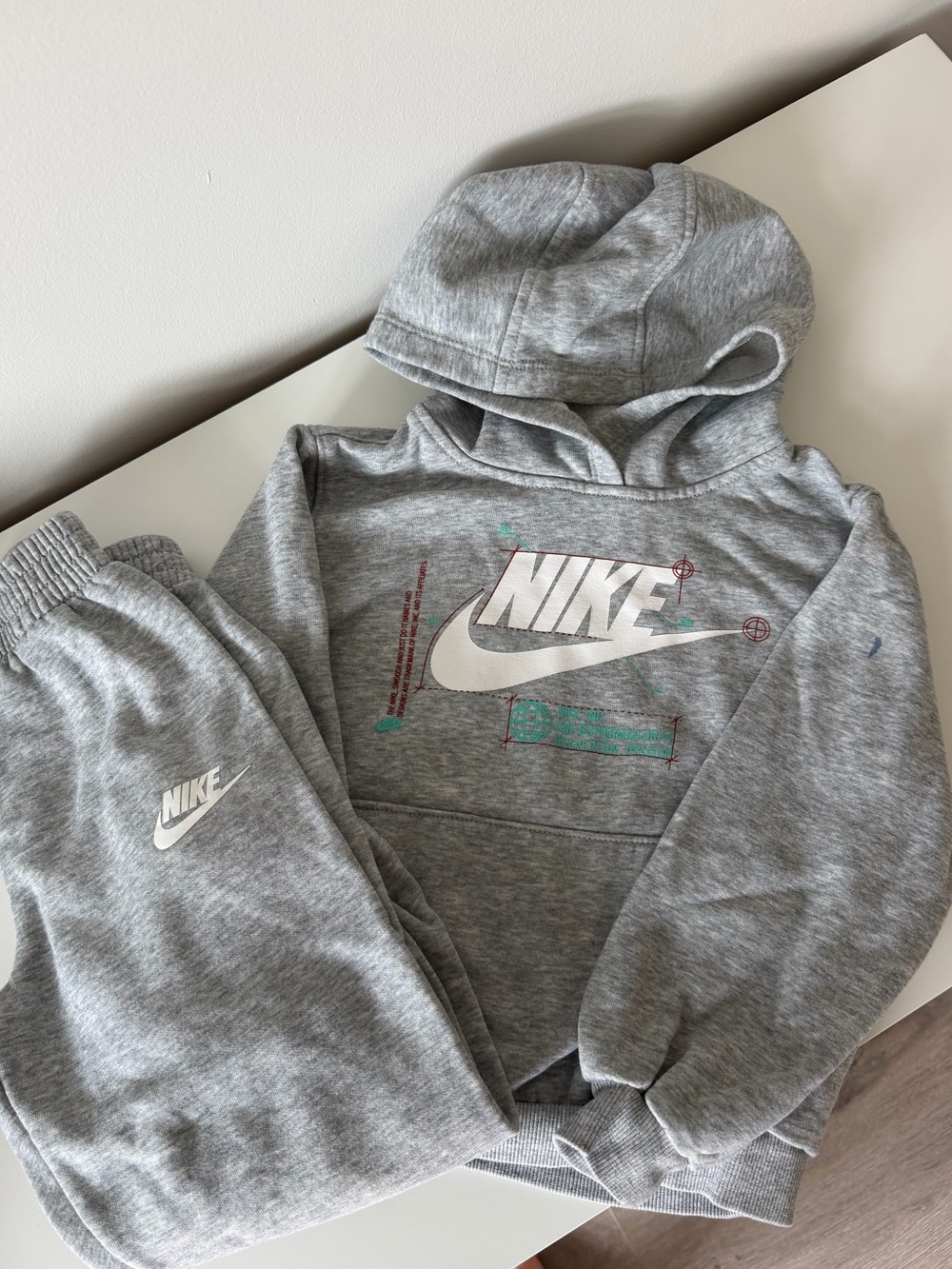Nike Kids Gray Hoodie & Sweatpants Matching Set